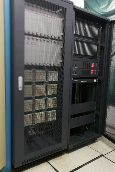 花山煤礦調(diào)度通信系統(tǒng)主機及配套機柜圖