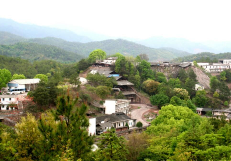 廣東梅州市金雁玉水硫銅礦迎接省安監(jiān)檢查驗(yàn)收礦山六大系統(tǒng)